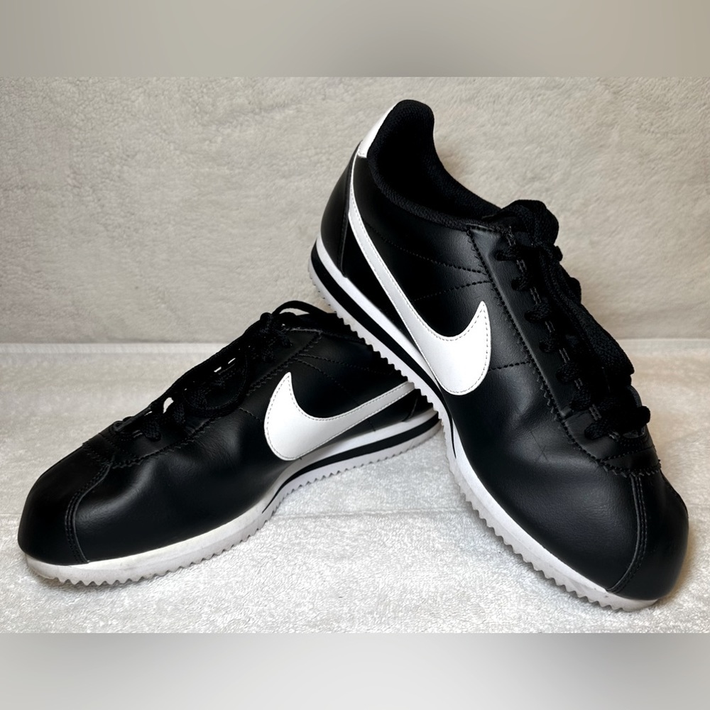 Nike Cortez unisex black and white classic style tennis shoes sneakers retro - Picture 7 of 10